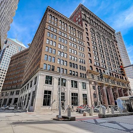 Апартаменты Frontdesk Lofts At 629 Euclid Downtown Кливленд Экстерьер фото