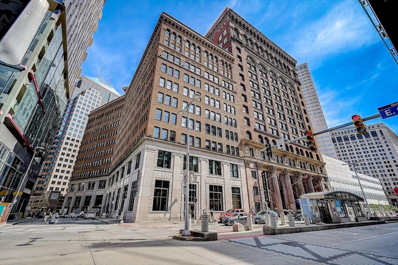 Апартаменты Frontdesk Lofts At 629 Euclid Downtown Кливленд Экстерьер фото